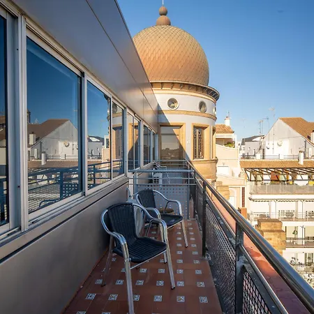 Antiguo Palacio Paris Konukevi Huelva